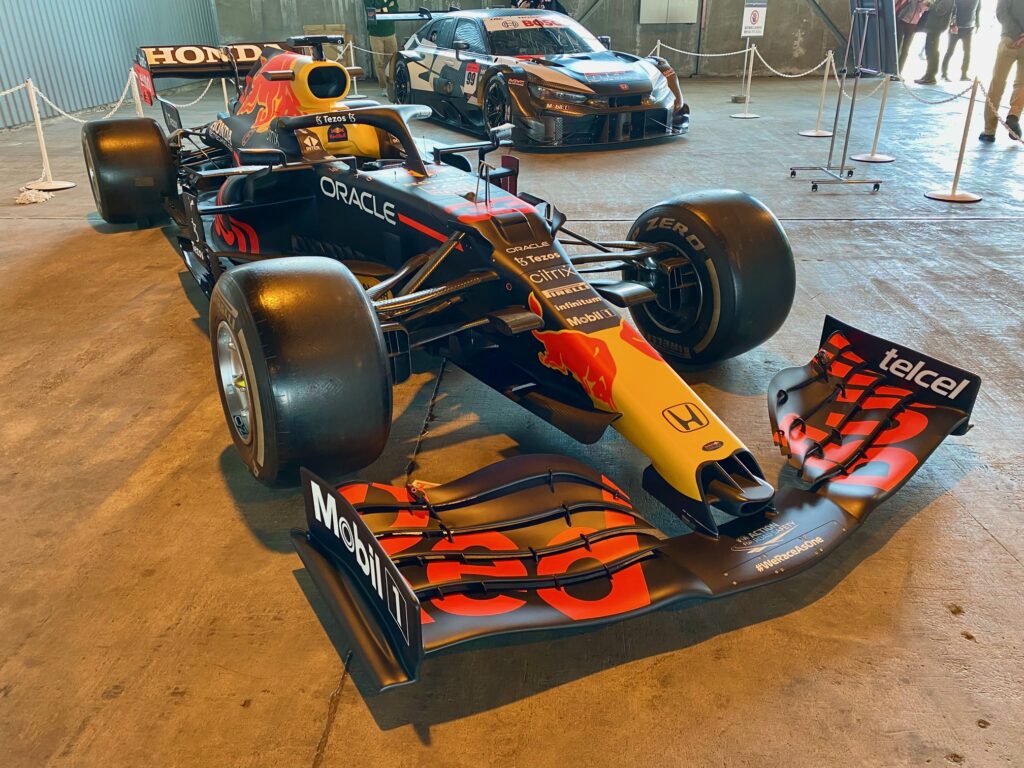 RB16B