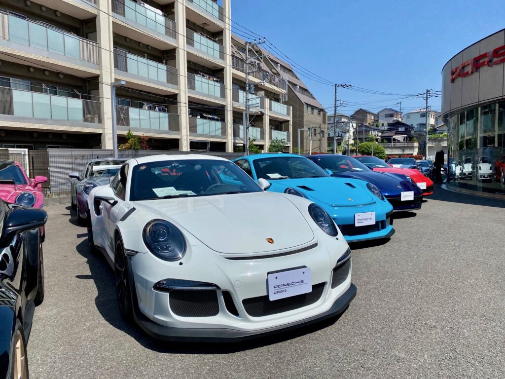 ポルシェセンター