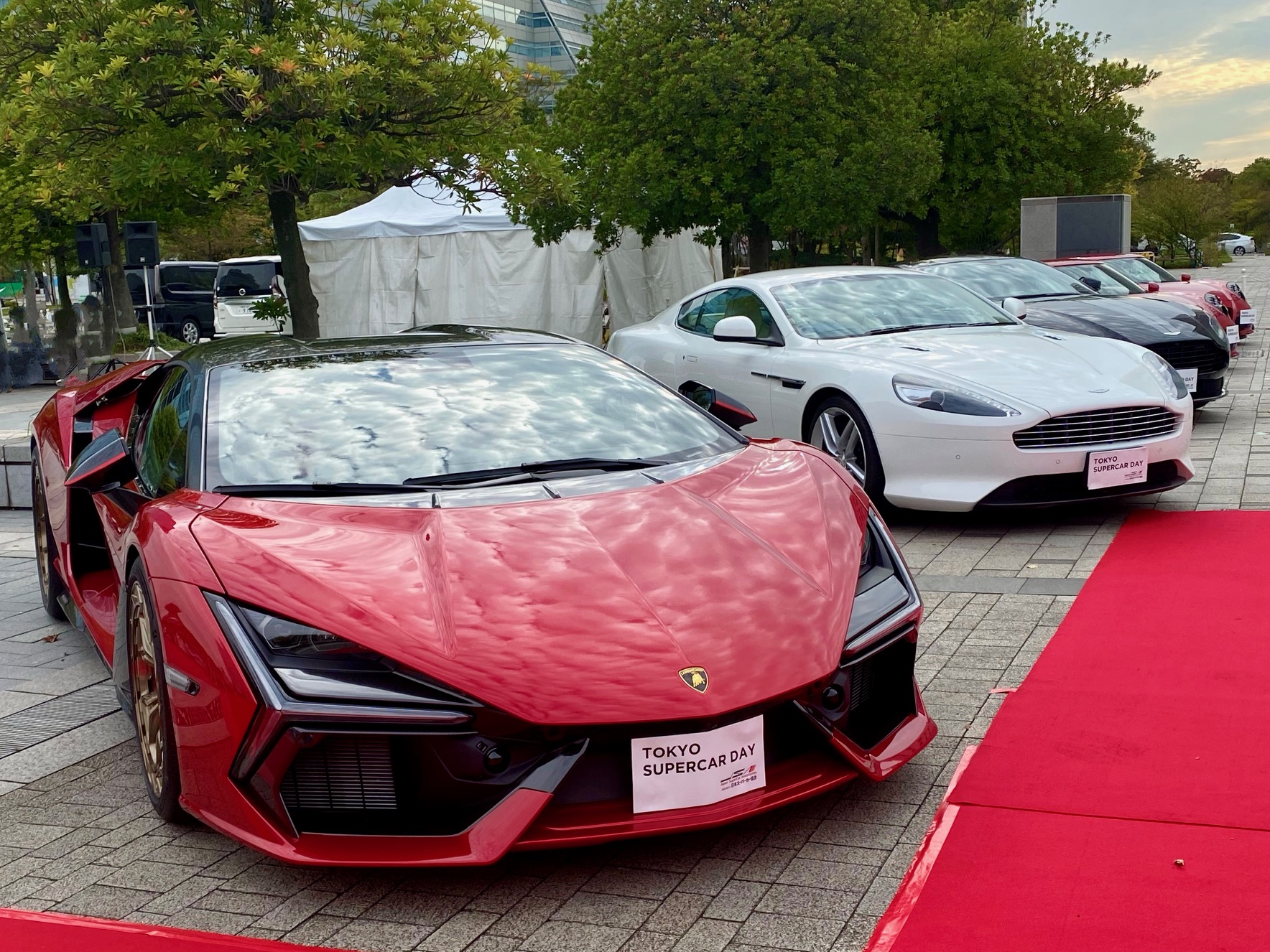 TOKYO SUPERCAR DAY 2025 でスーパーカー勢揃い！ | レクサスで