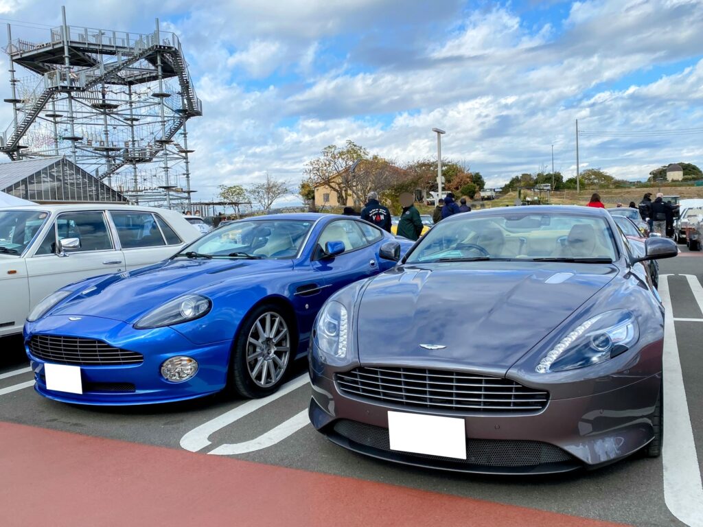 アストンマーティン