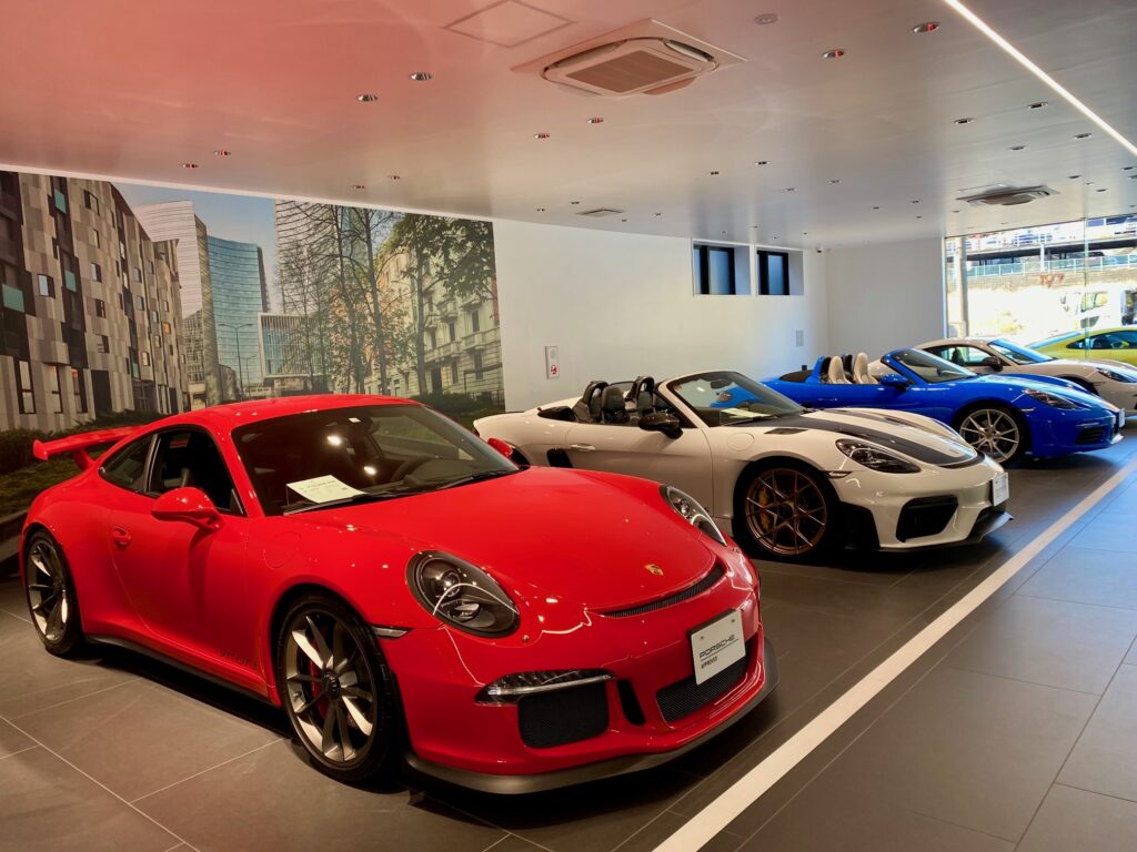 ポルシェ センター