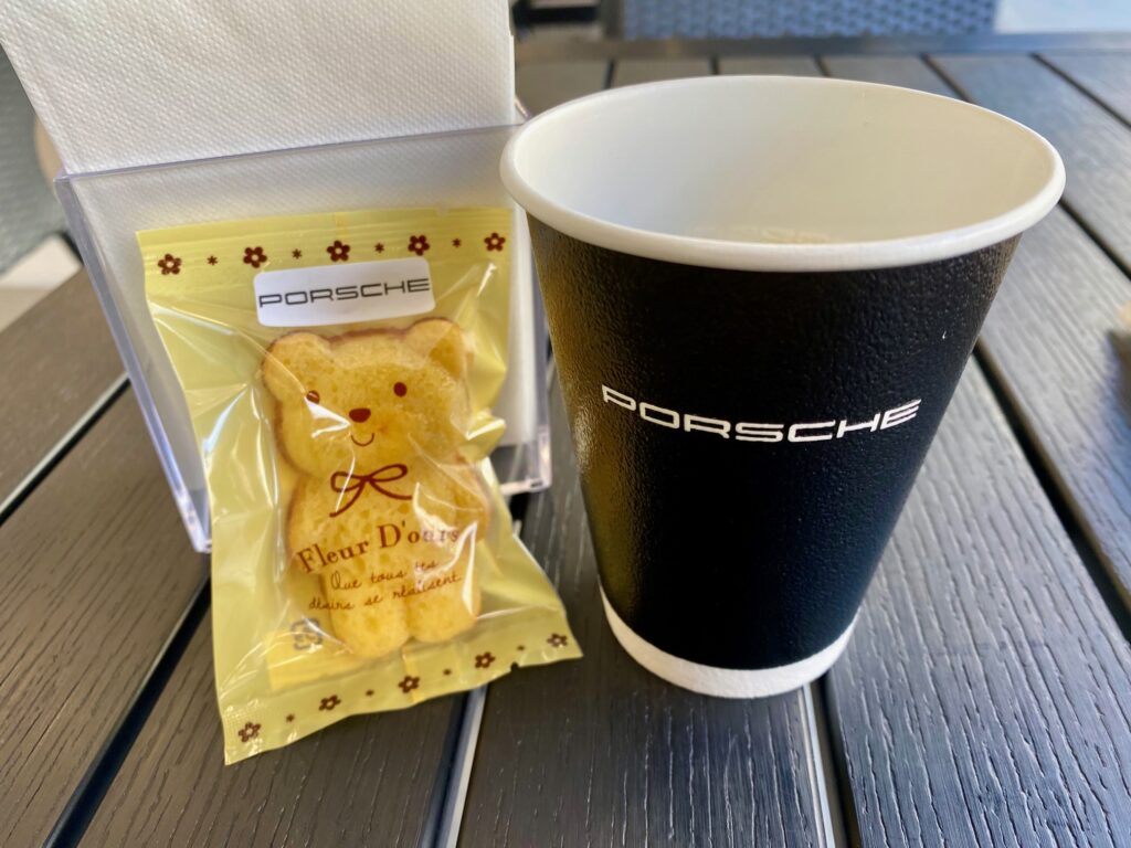 ポルシェセンター