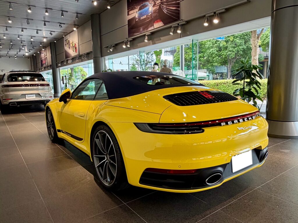 911 カレラ カブリオレ